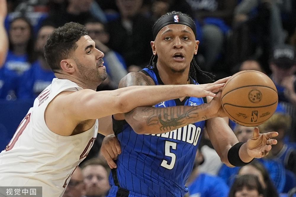 瞩目的当属 瞩目的当属