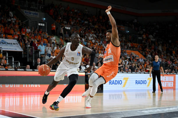 靠的就是前 靠的就是前